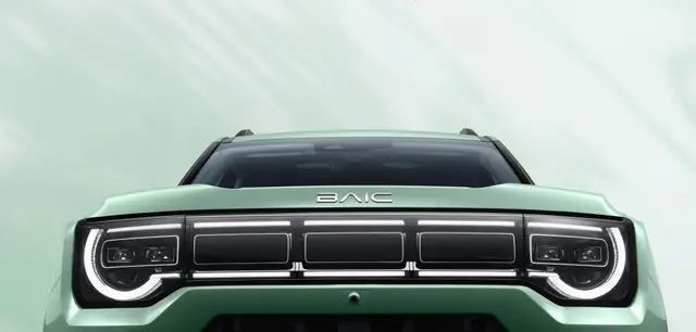 Vista exterior del BAIC BJ30, foto 2 de 3