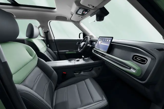 Interior del BAIC BJ30, foto 6 de 8