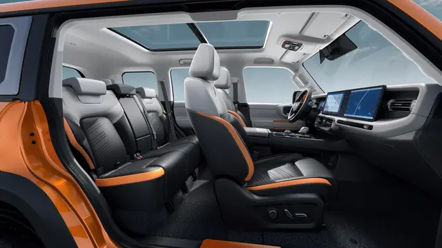 Interior del BAIC BJ40 PRO, foto 13 de 20