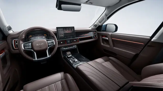 Interior del BAIC BJ60, foto 3 de 4