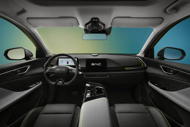 Interior del BAIC X55, foto 5 de 7