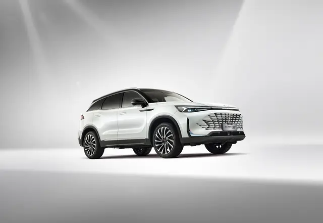 Vista exterior del BAIC X7, foto 3 de 17