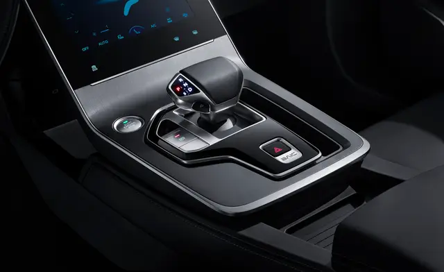 Interior del BAIC X7, foto 7 de 10